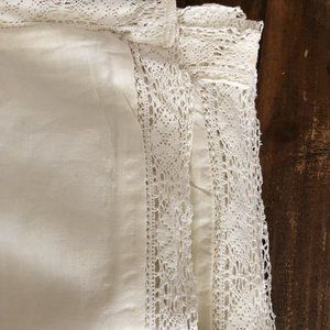 Matteo Cluny Linen Duvet w/ Lace Border F/Q